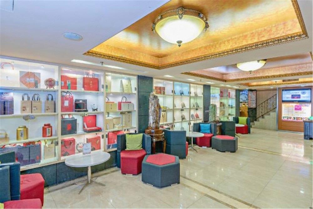 Royal Garden Hotel Guangzhou Exterior foto