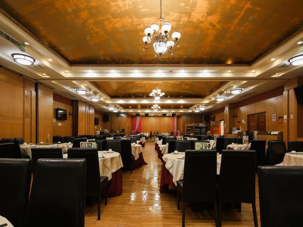Royal Garden Hotel Guangzhou Exterior foto